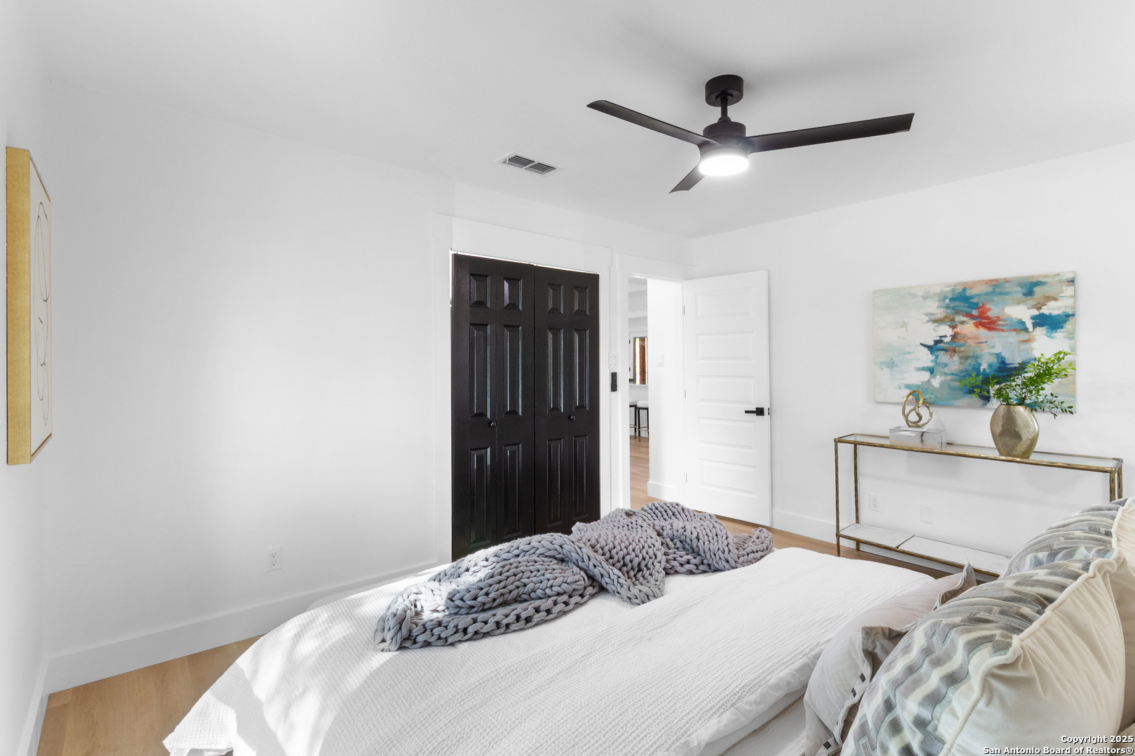 1124 Fox Run Circle