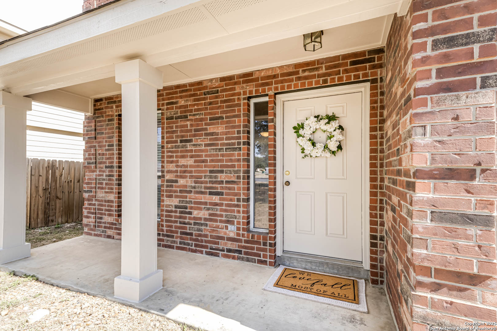 8903 Meadow Springs