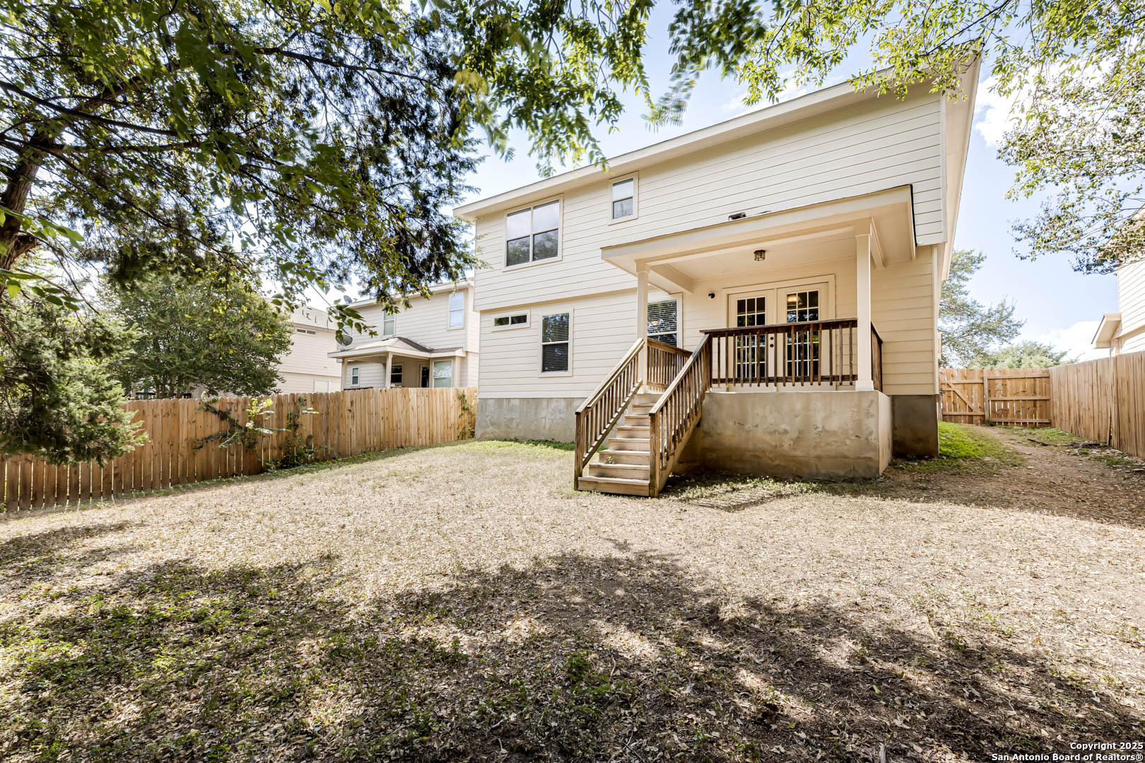 8903 Meadow Springs