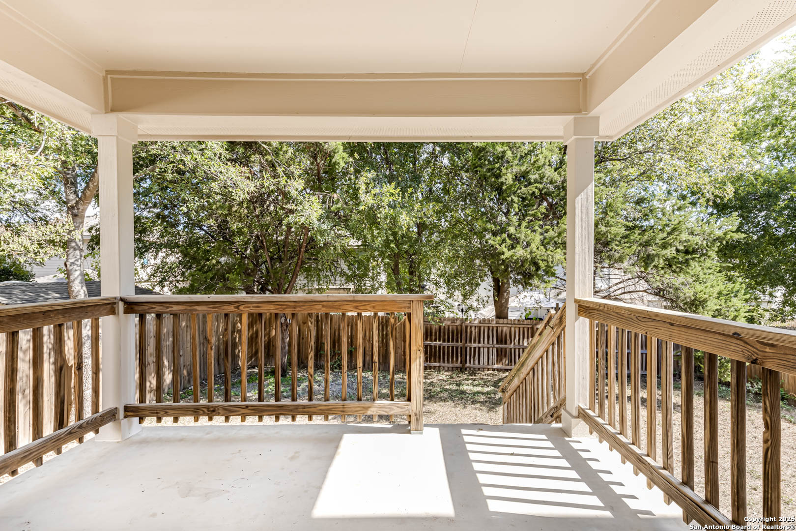 8903 Meadow Springs
