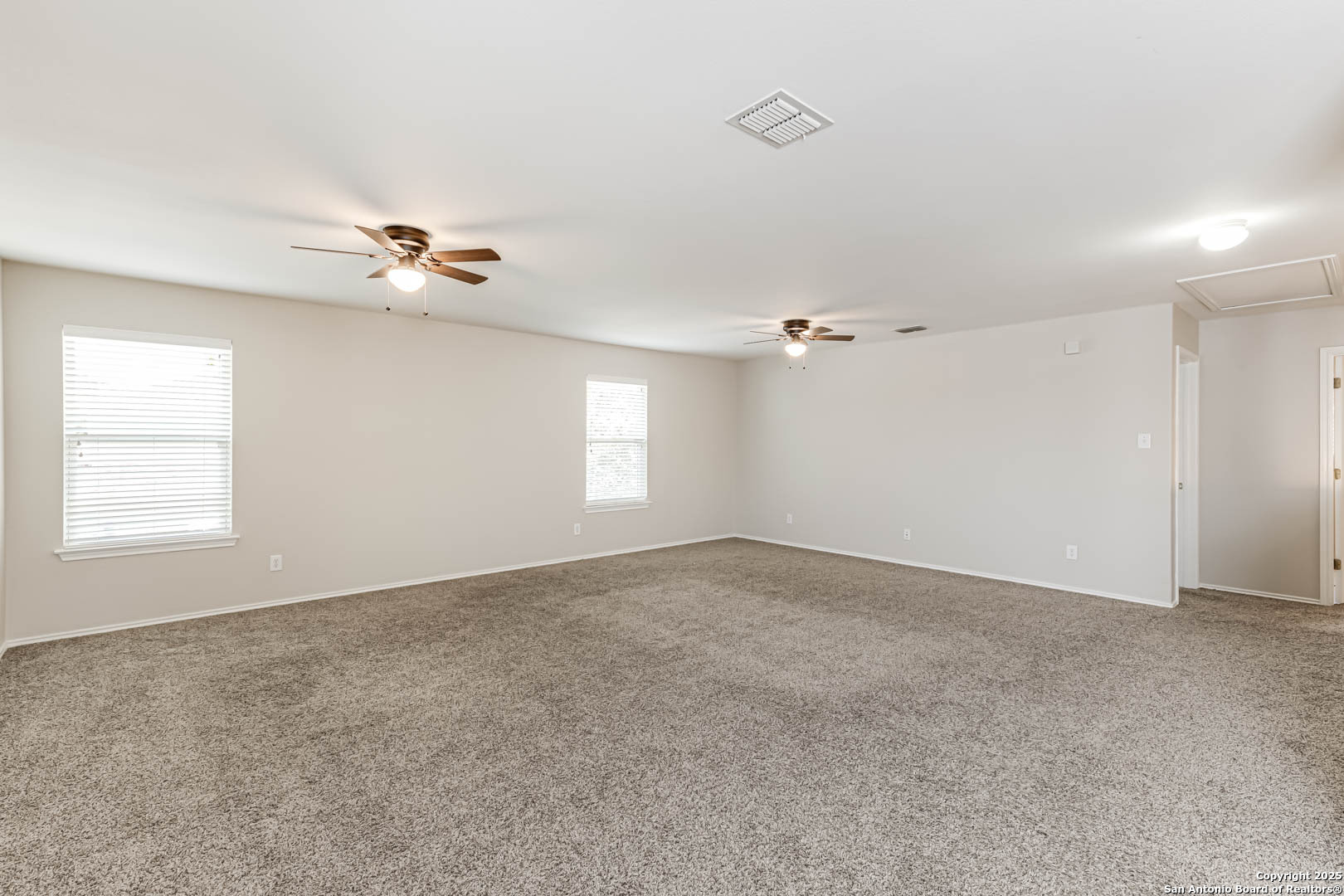 8903 Meadow Springs