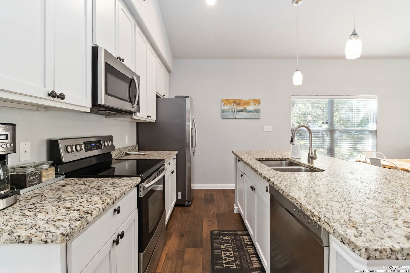 3091 Lakeview