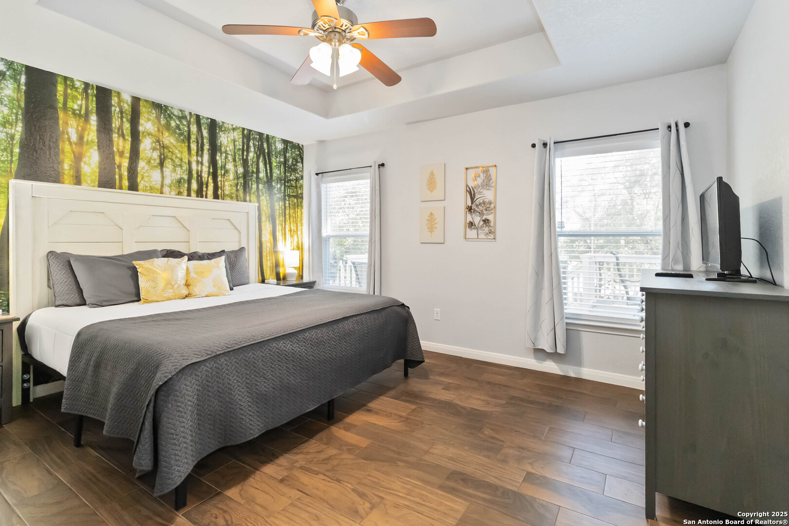 3091 Lakeview