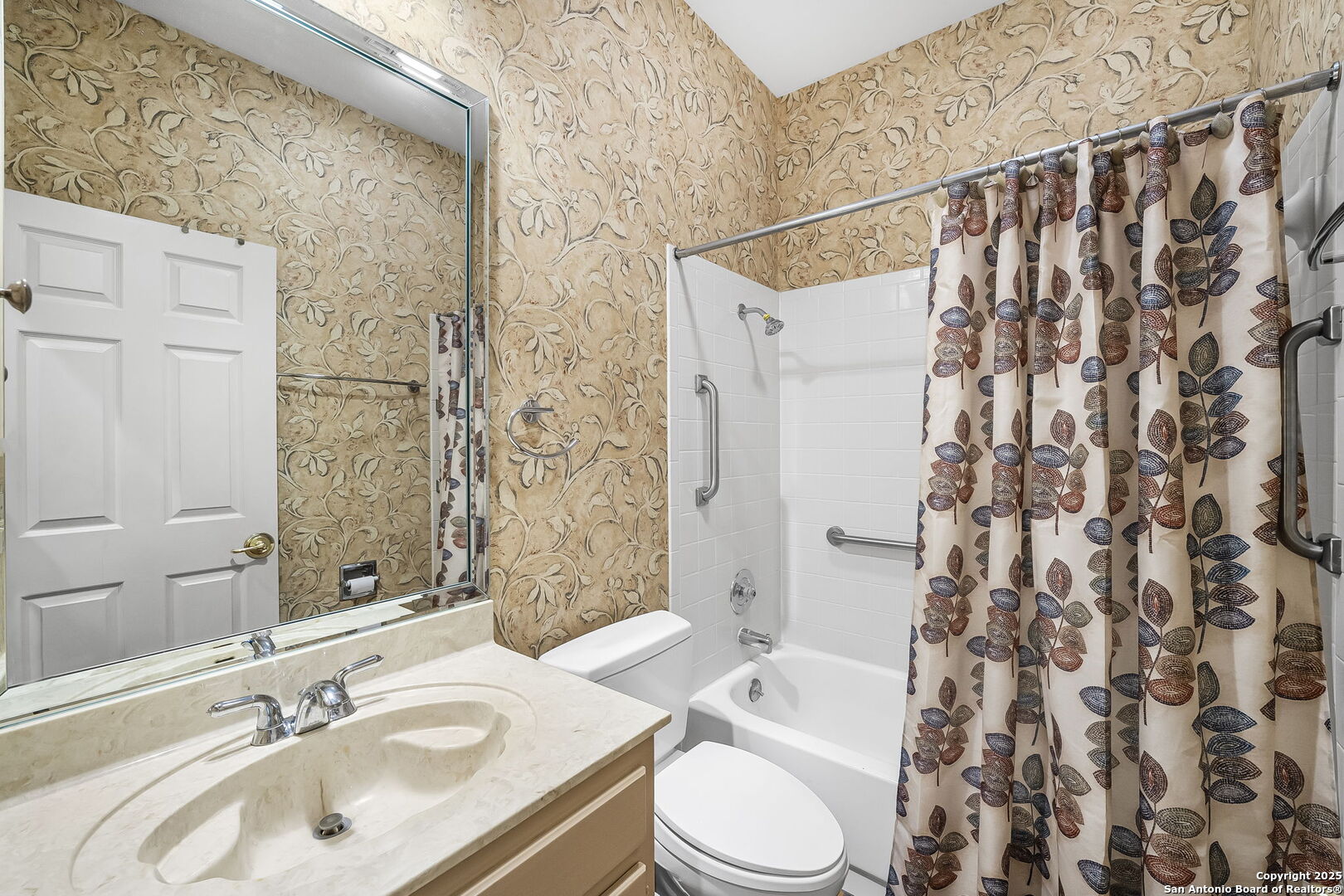 100 W El Prado Unit: 216