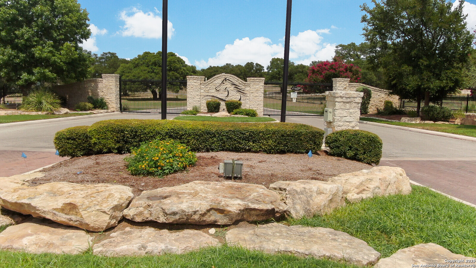 2727 Palomino Springs