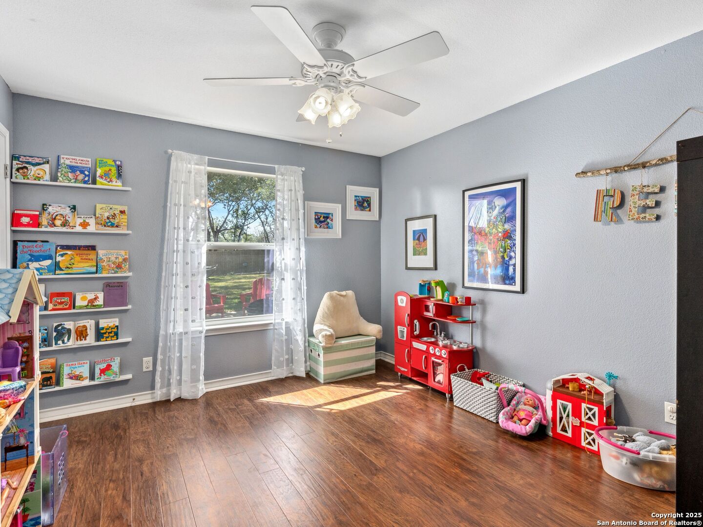 26817 Hogan Dr