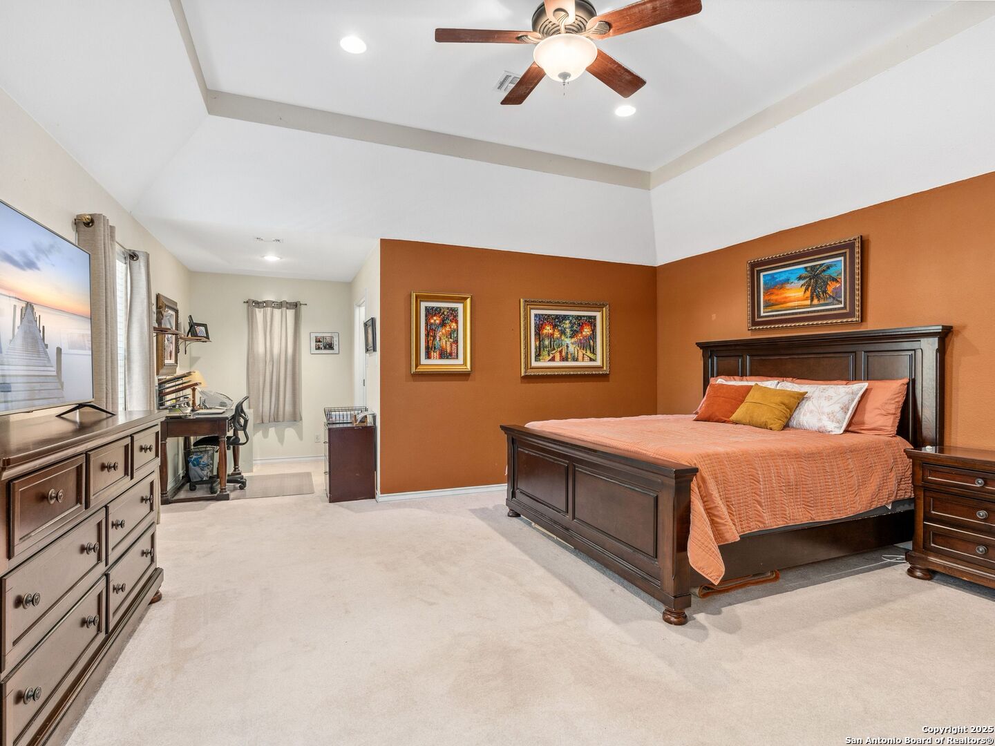 26817 Hogan Dr