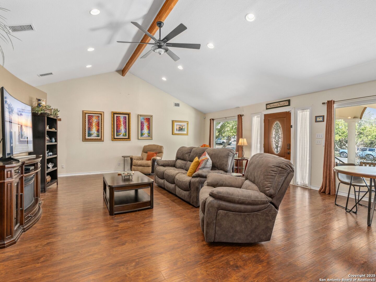 26817 Hogan Dr