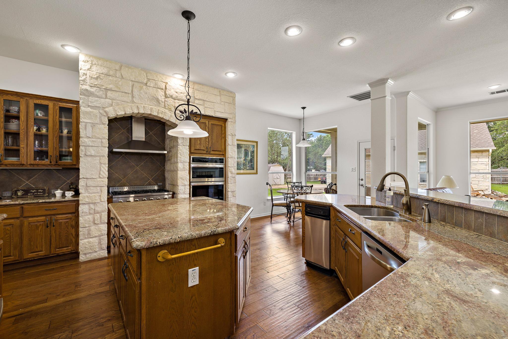 214 Park Place DR