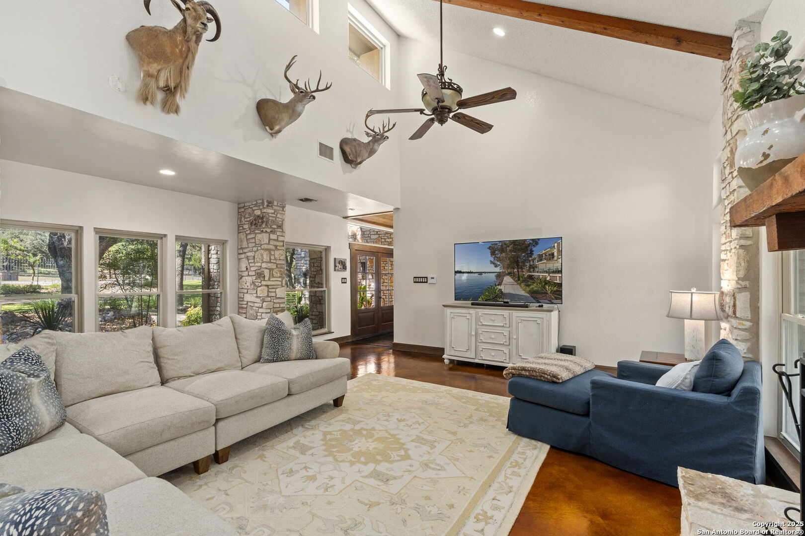 8707 Paisano Pass