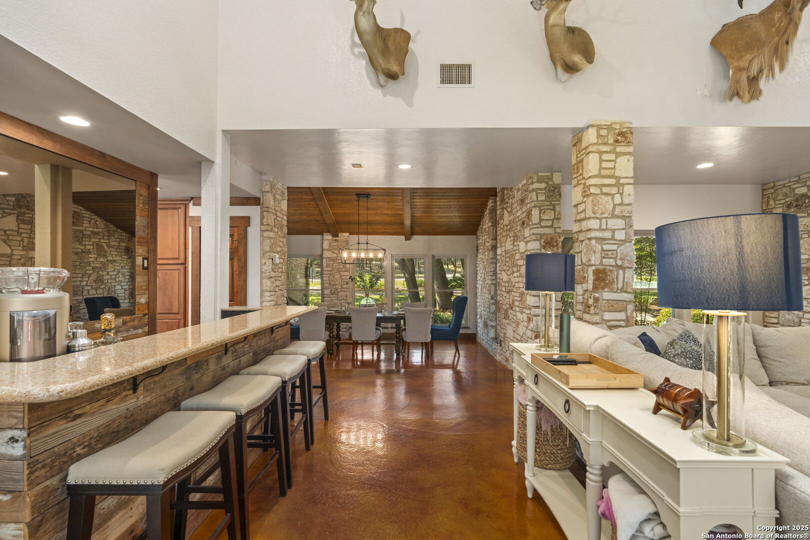 8707 Paisano Pass