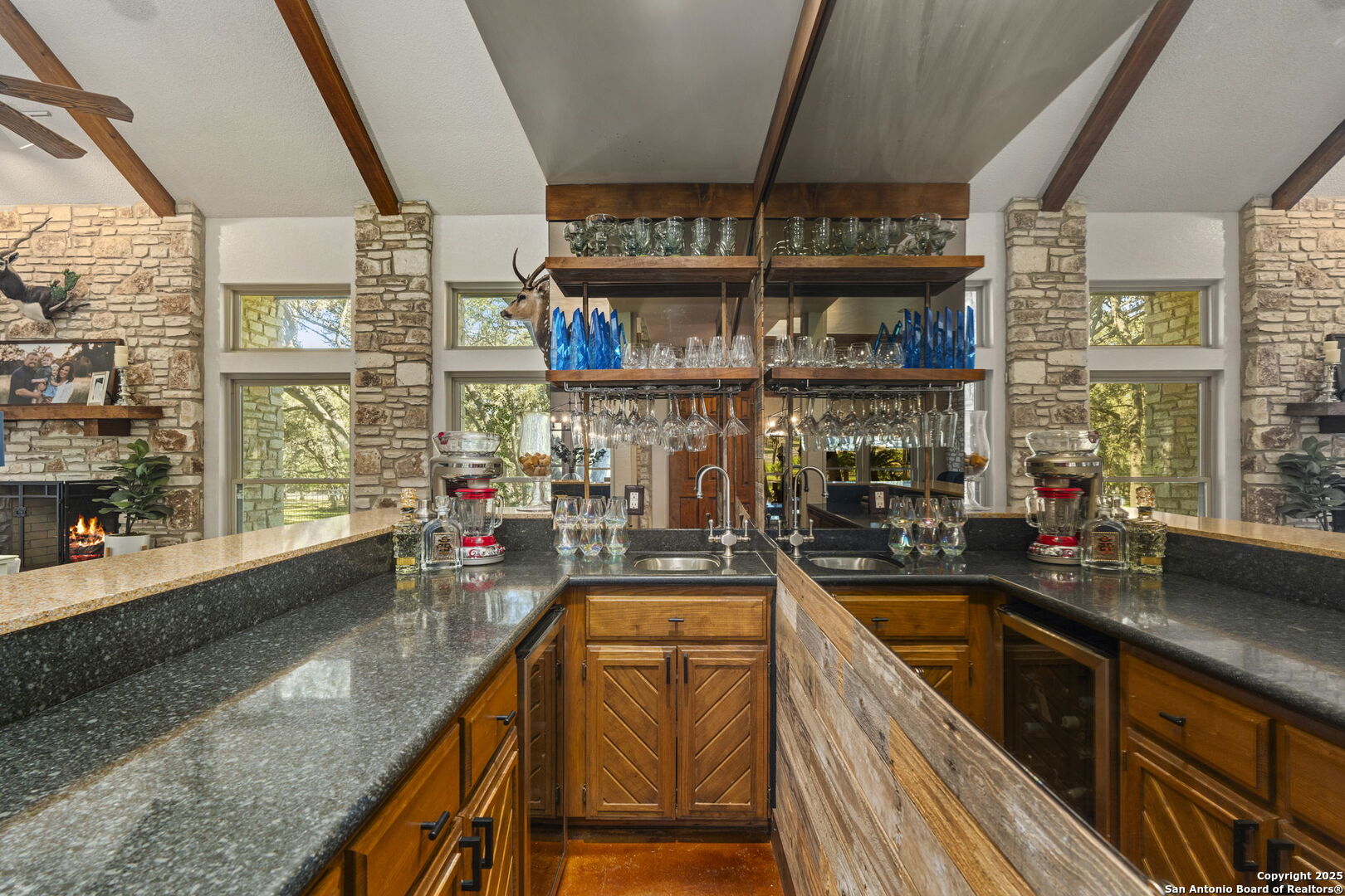 8707 Paisano Pass