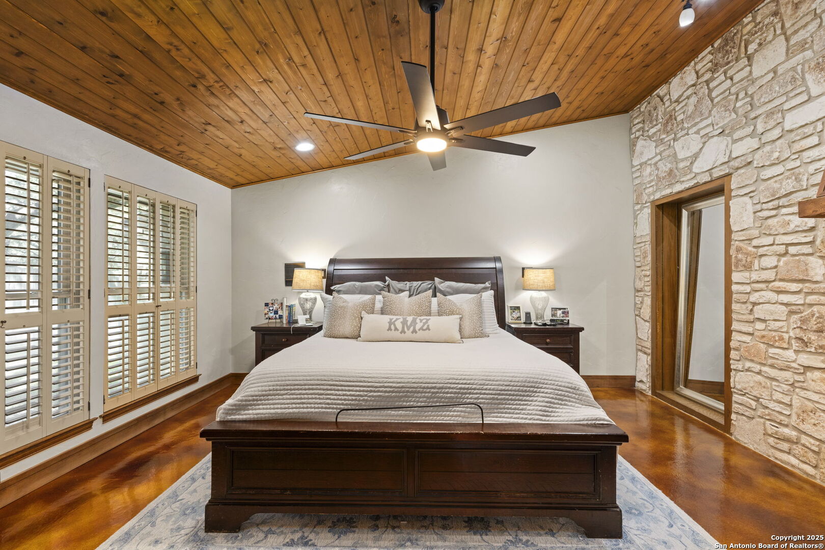 8707 Paisano Pass