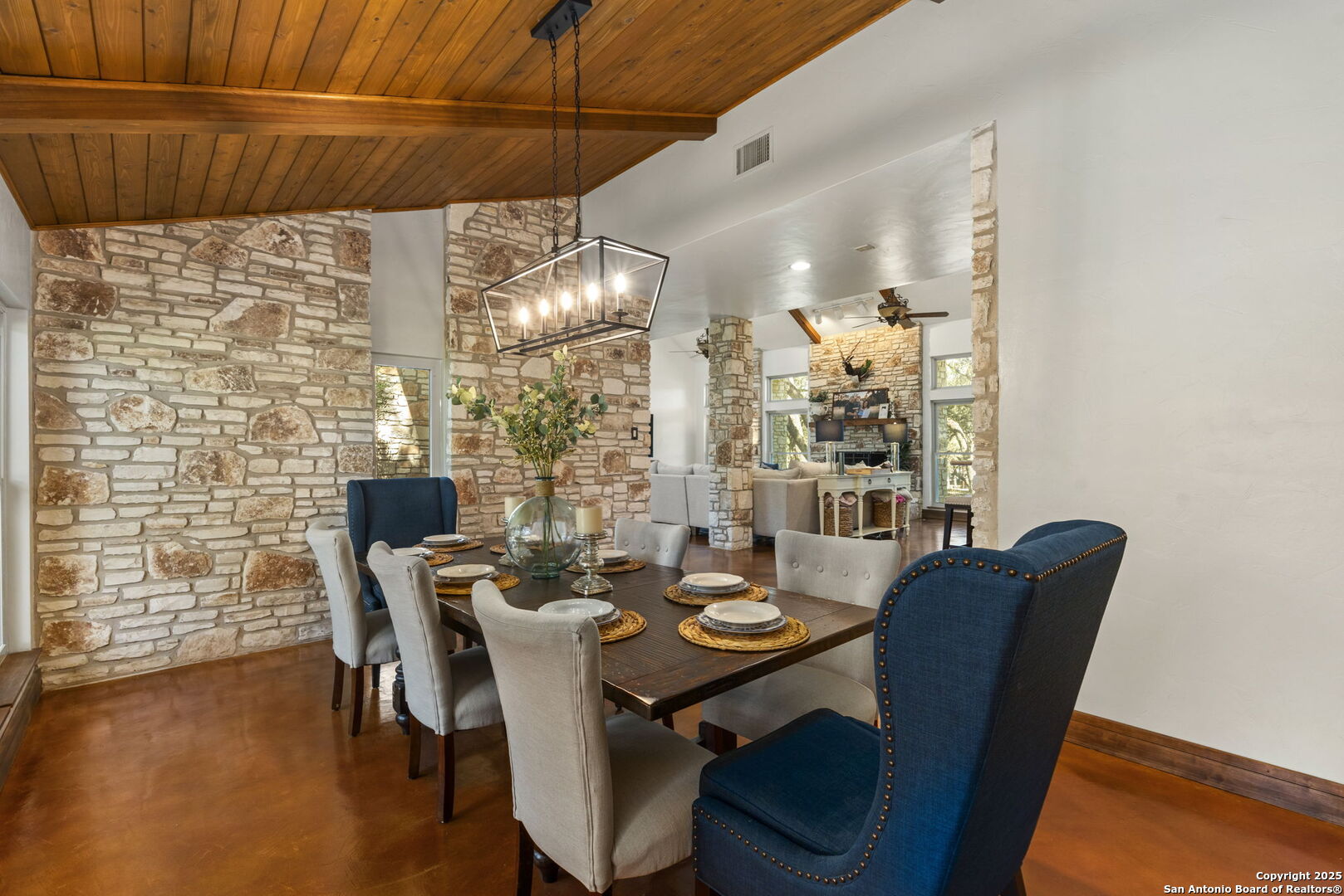 8707 Paisano Pass