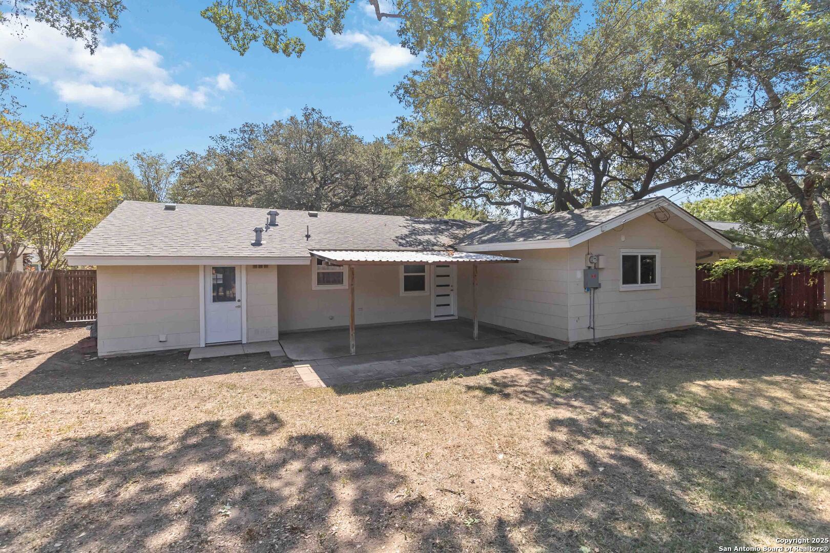 9815 Lantana