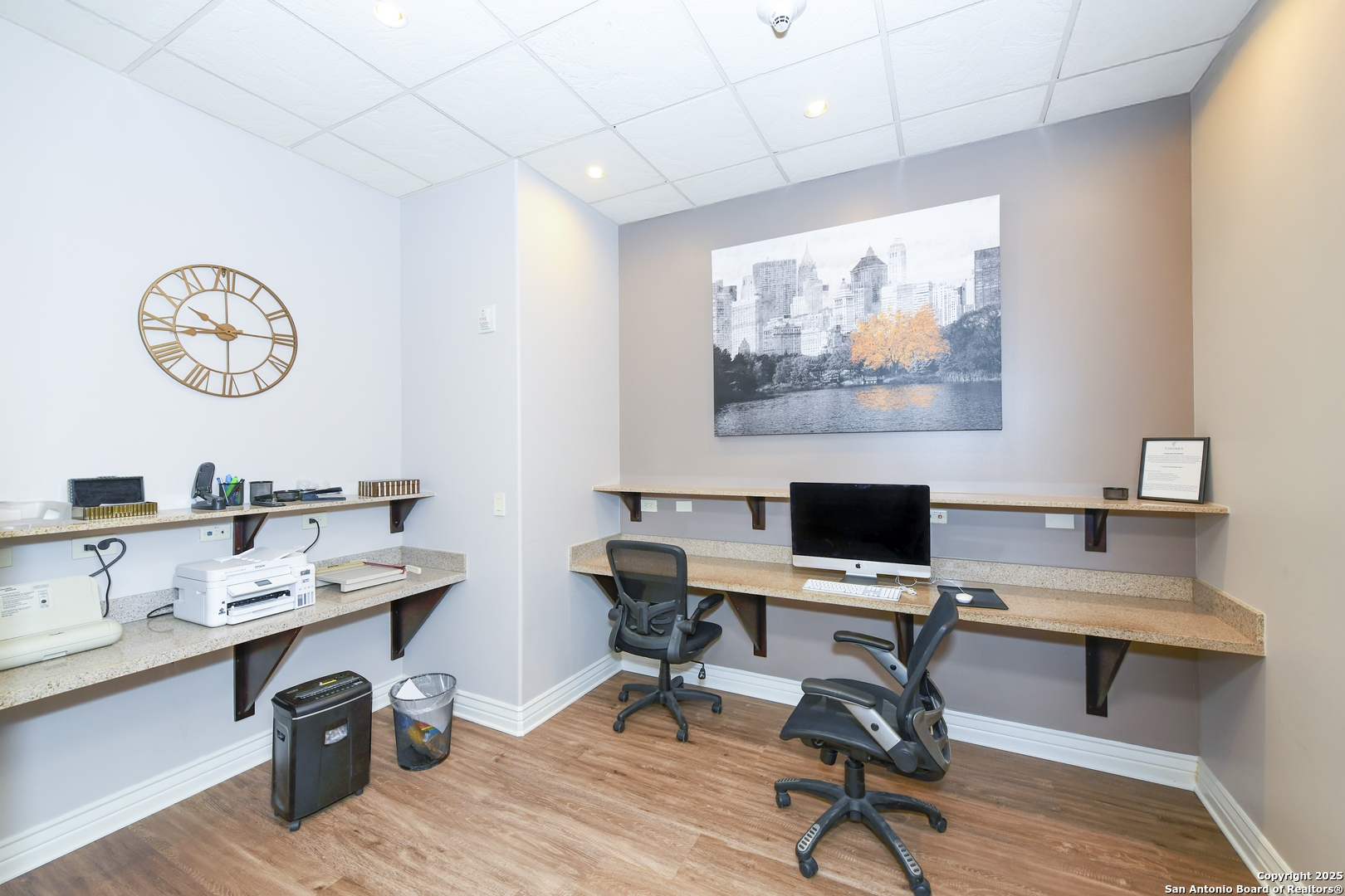 215 Center St Unit: 1307