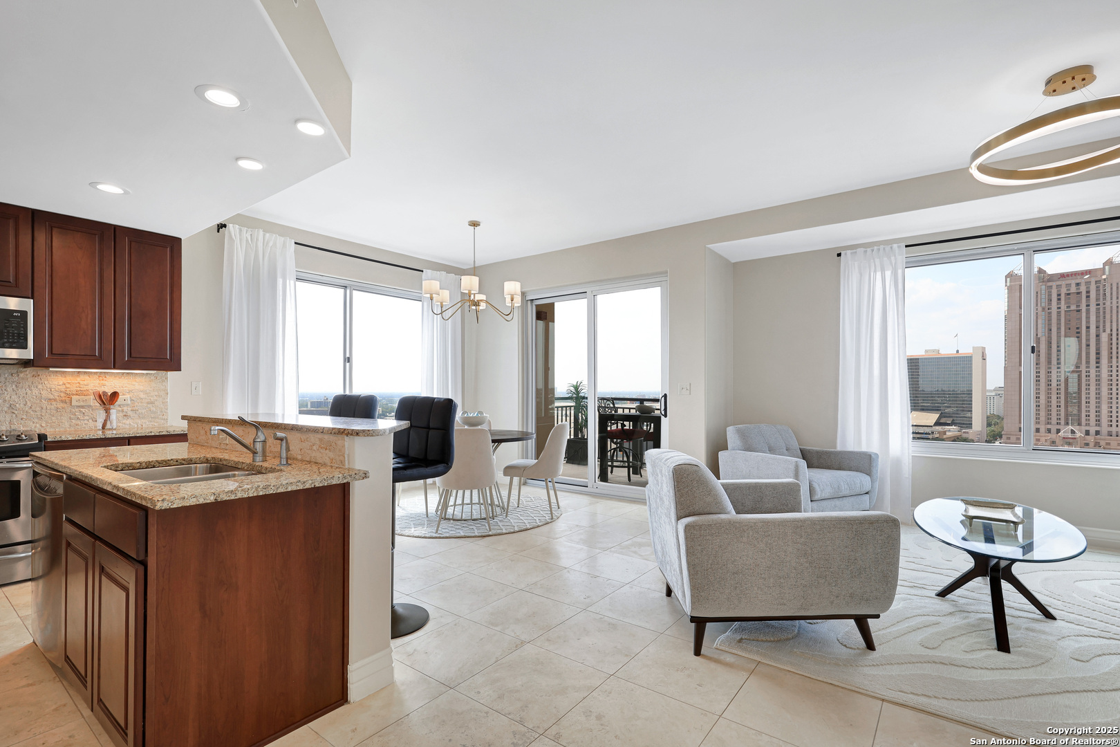 215 Center St Unit: 1307