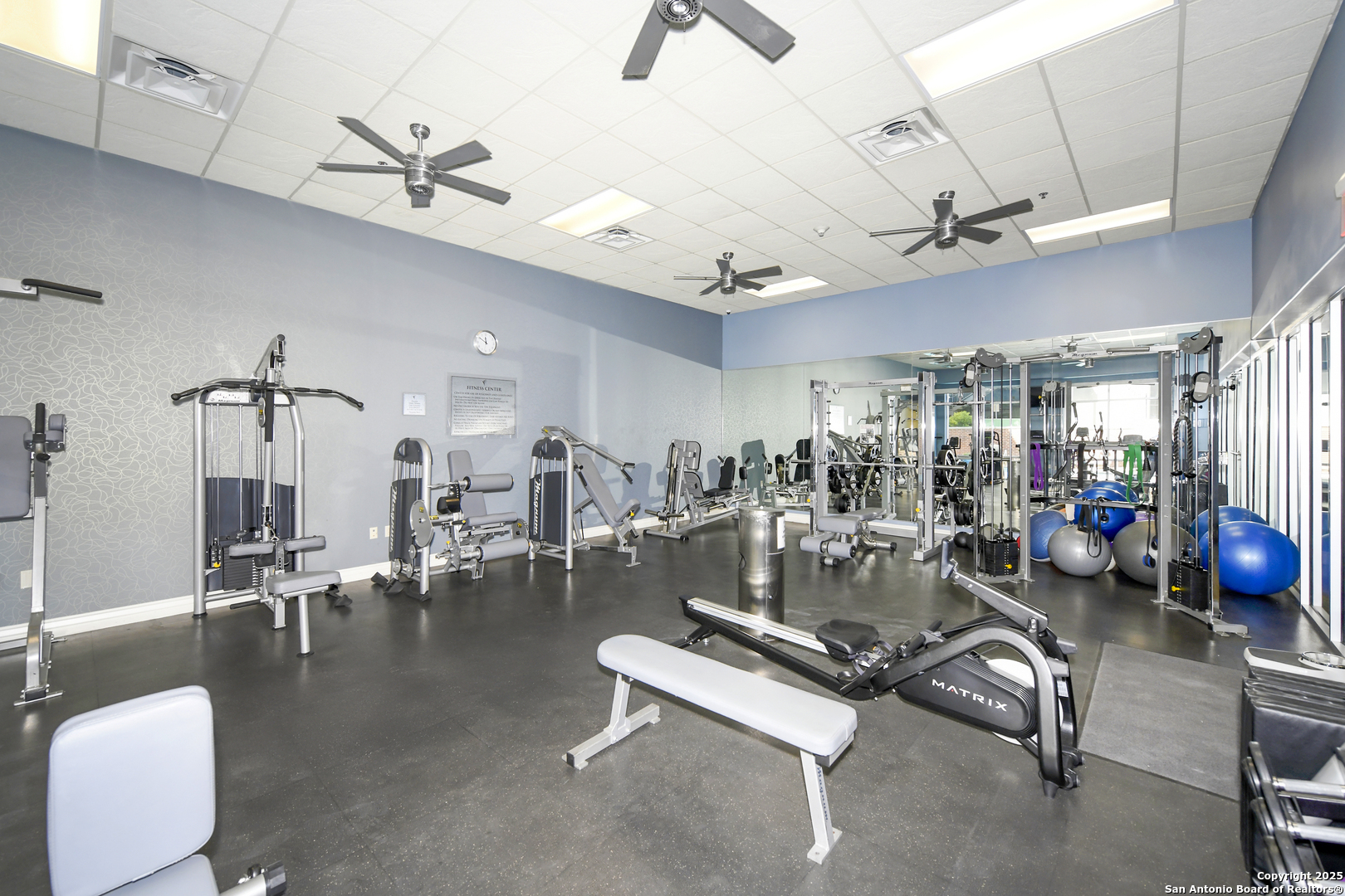 215 Center St Unit: 1307