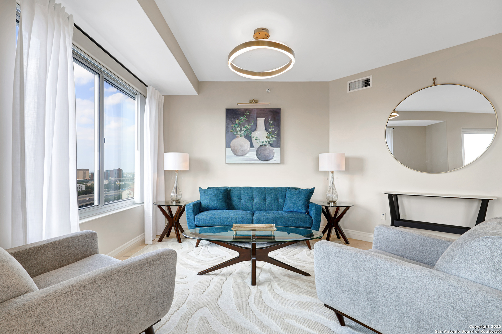 215 Center St Unit: 1307