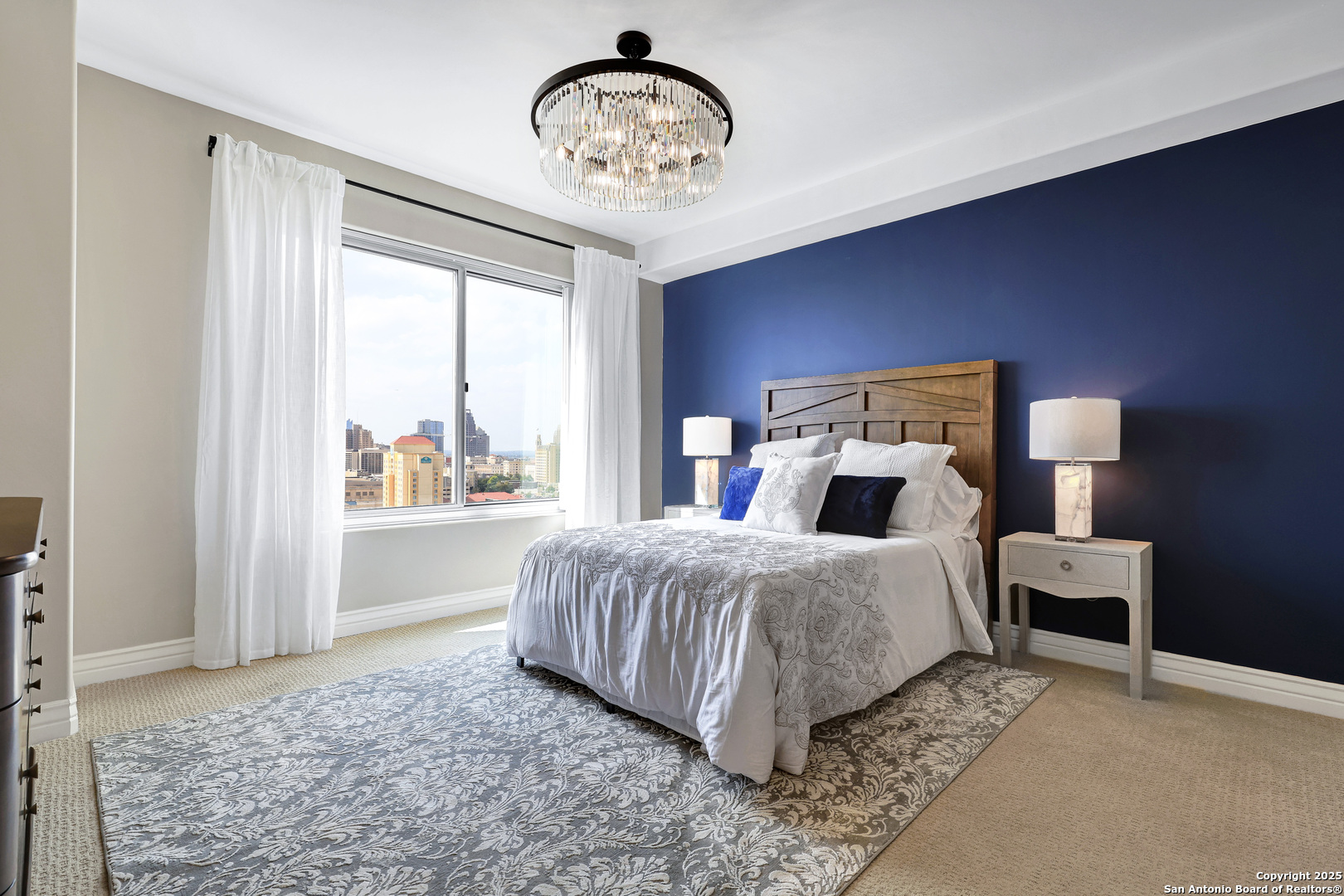 215 Center St Unit: 1307
