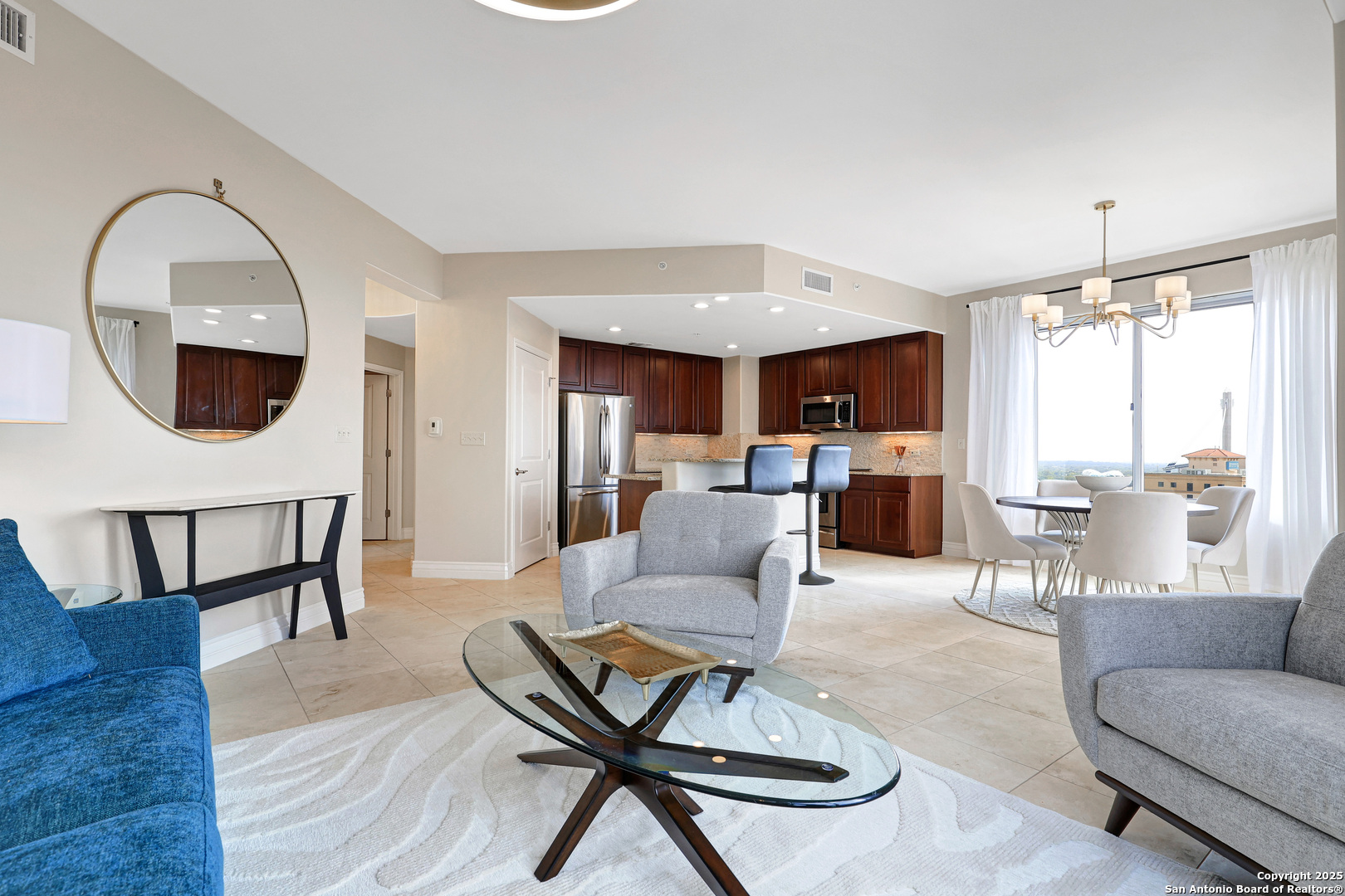 215 Center St Unit: 1307