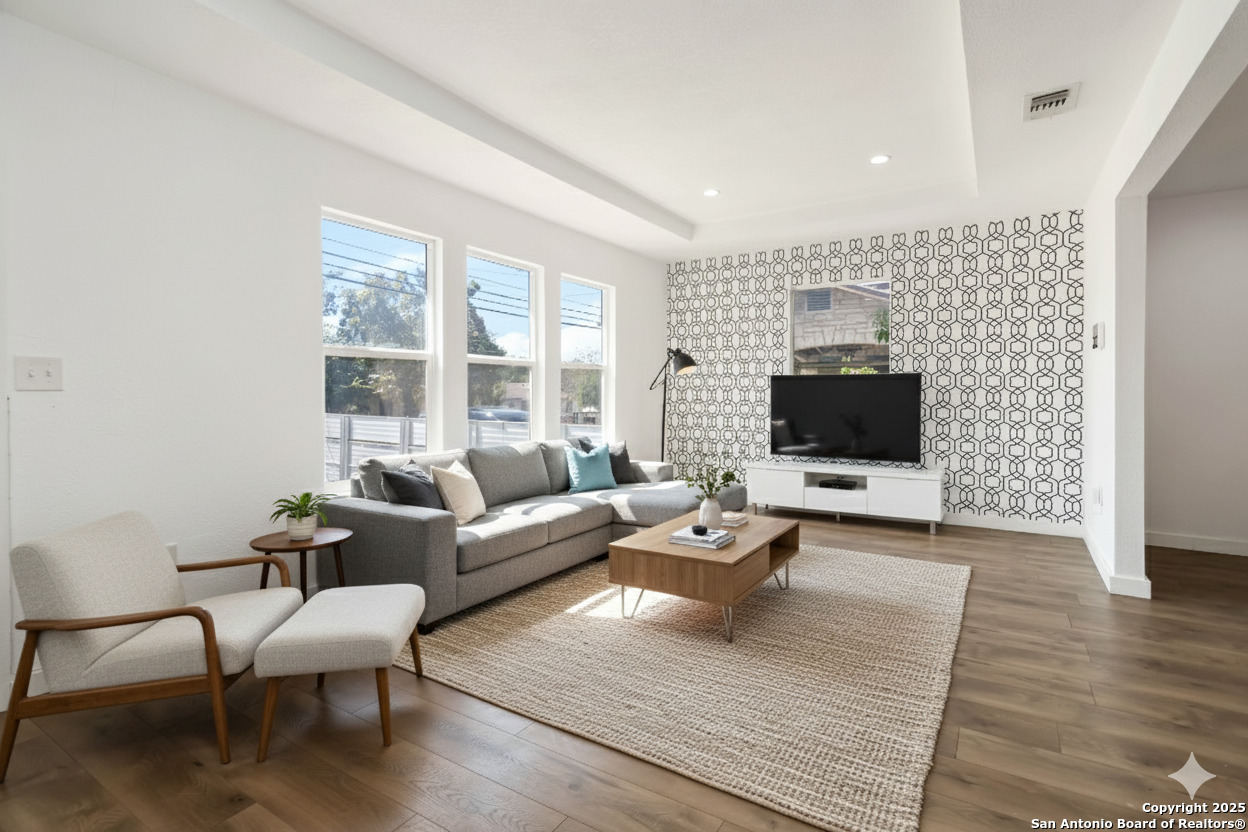 2131 Burnet