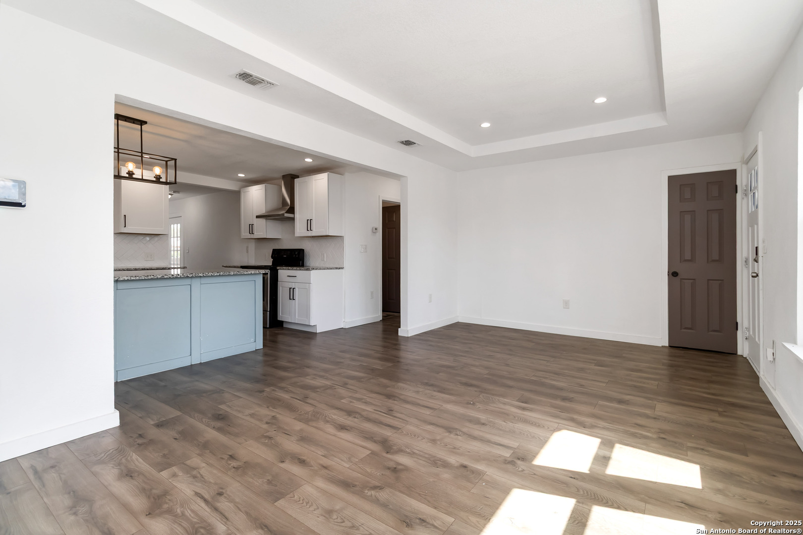 2131 Burnet