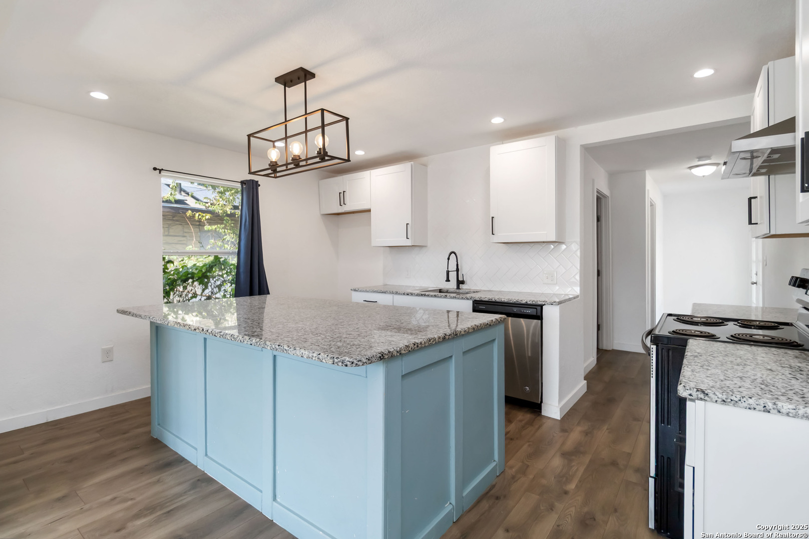 2131 Burnet