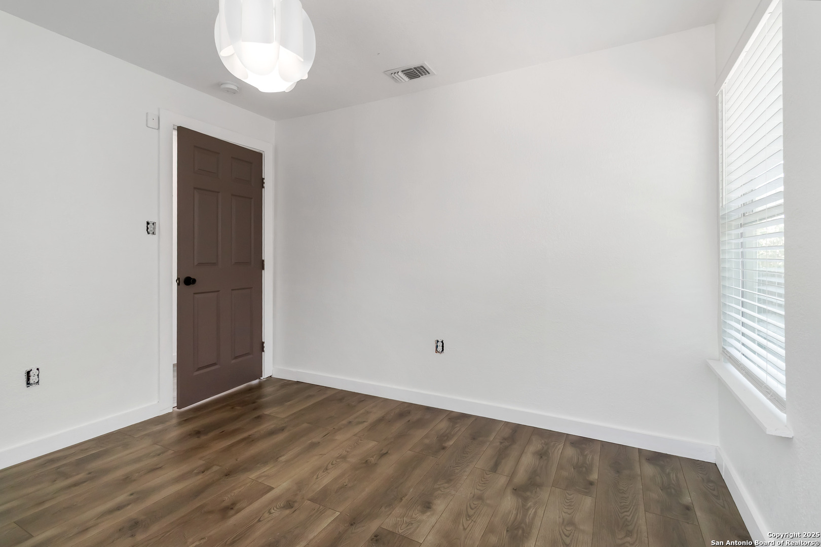 2131 Burnet