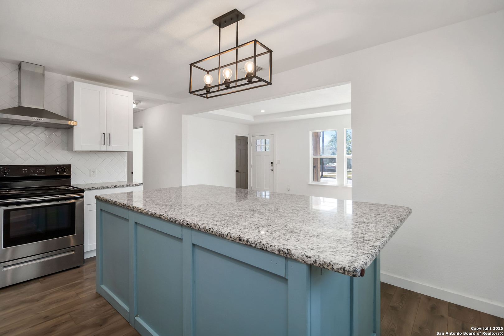 2131 Burnet