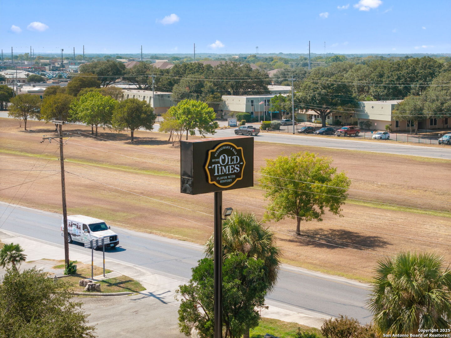 983 N Highway 123