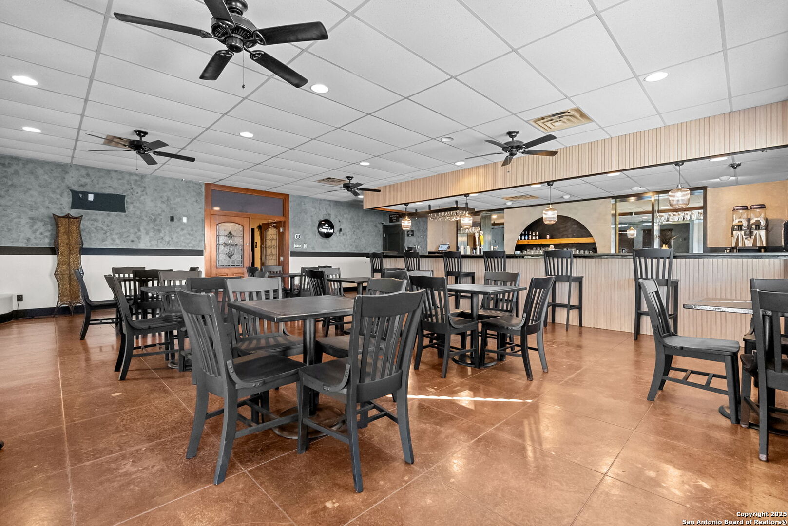 983 N Highway 123