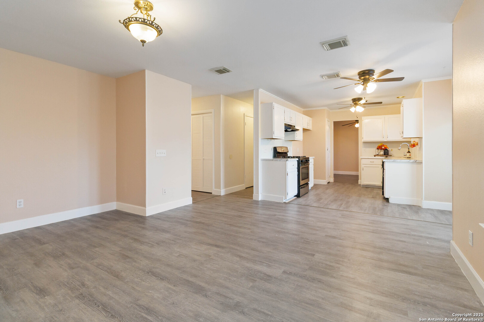 10638 Mustang Ridge