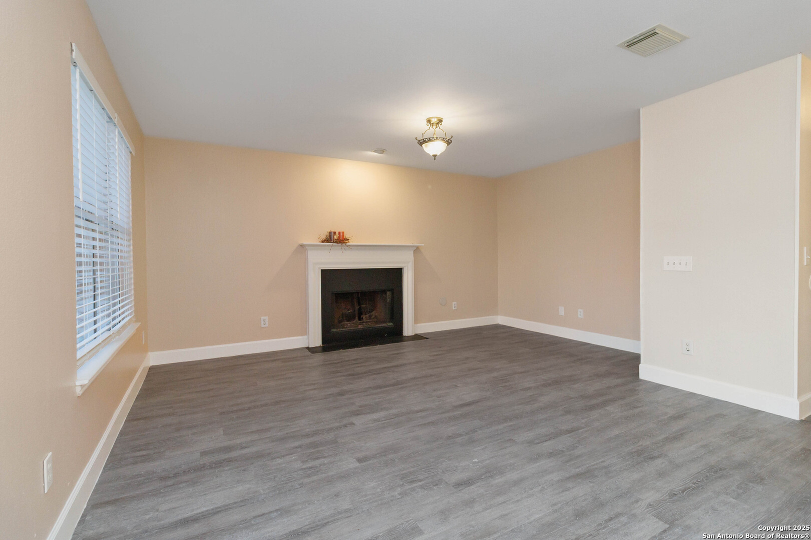10638 Mustang Ridge