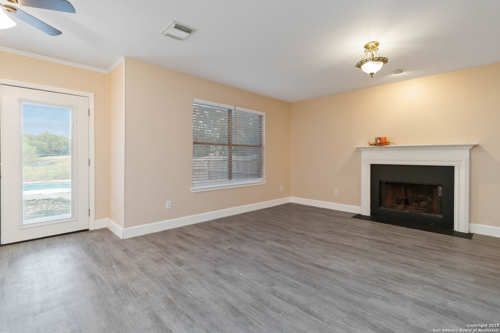 10638 Mustang Ridge