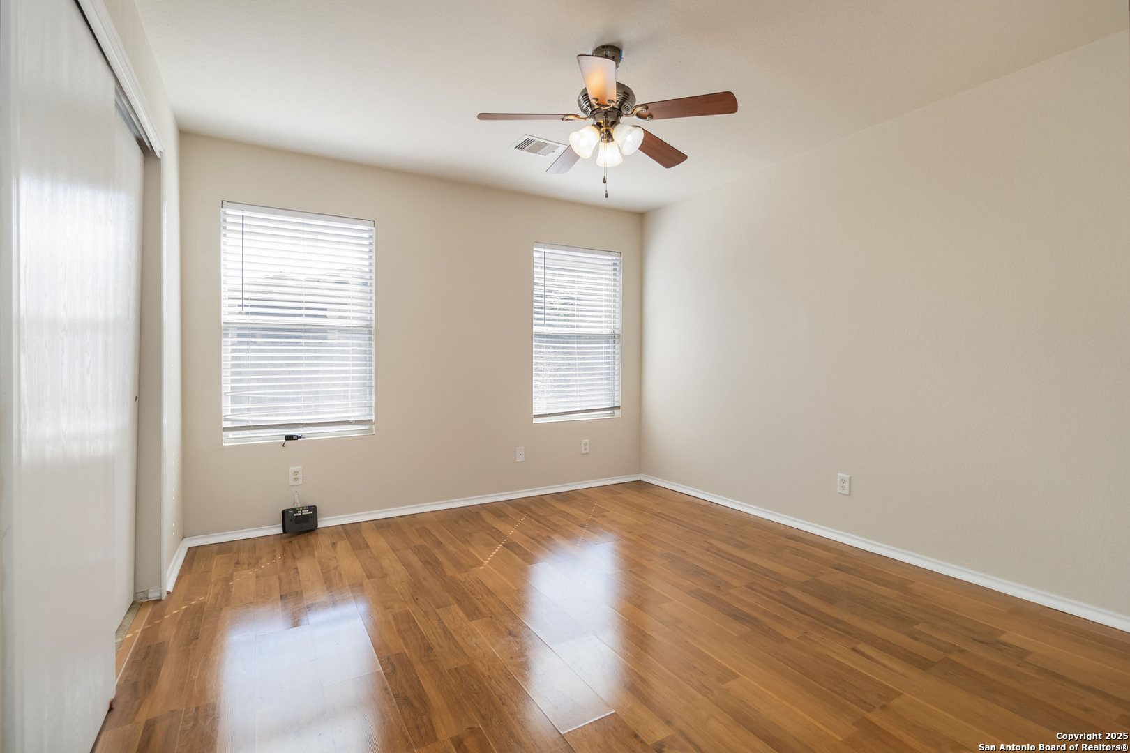 9906 Barhill Bay