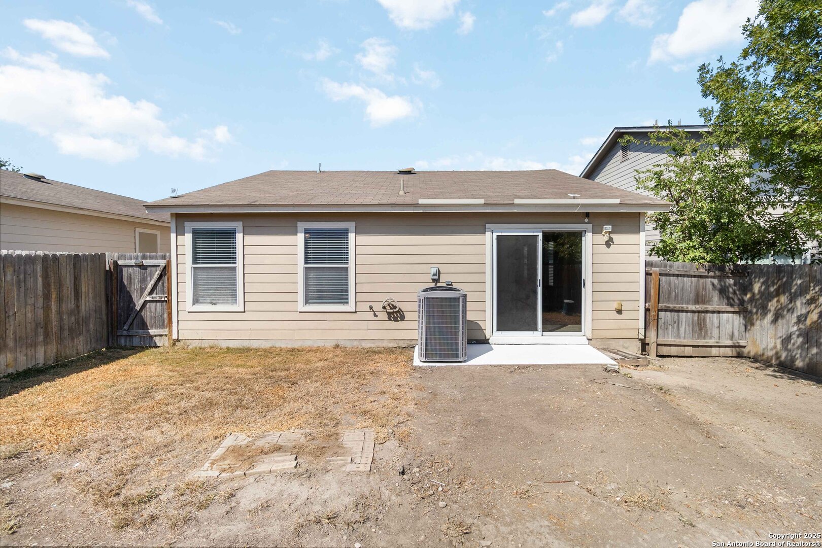 9906 Barhill Bay