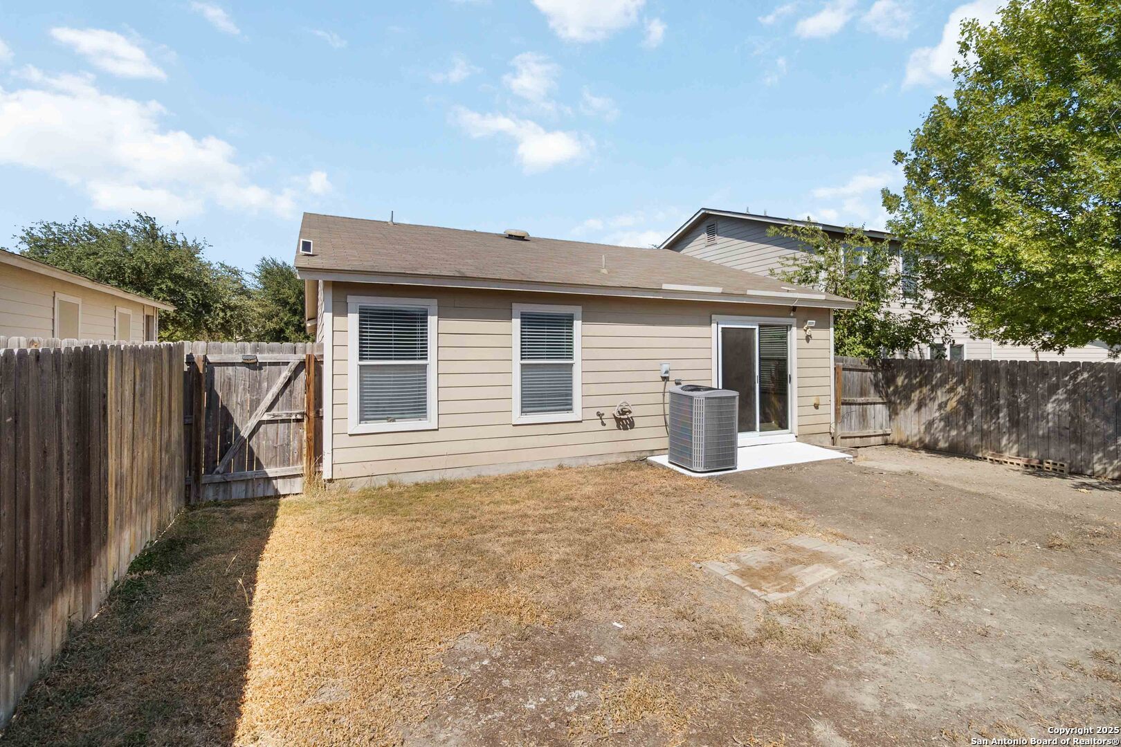 9906 Barhill Bay