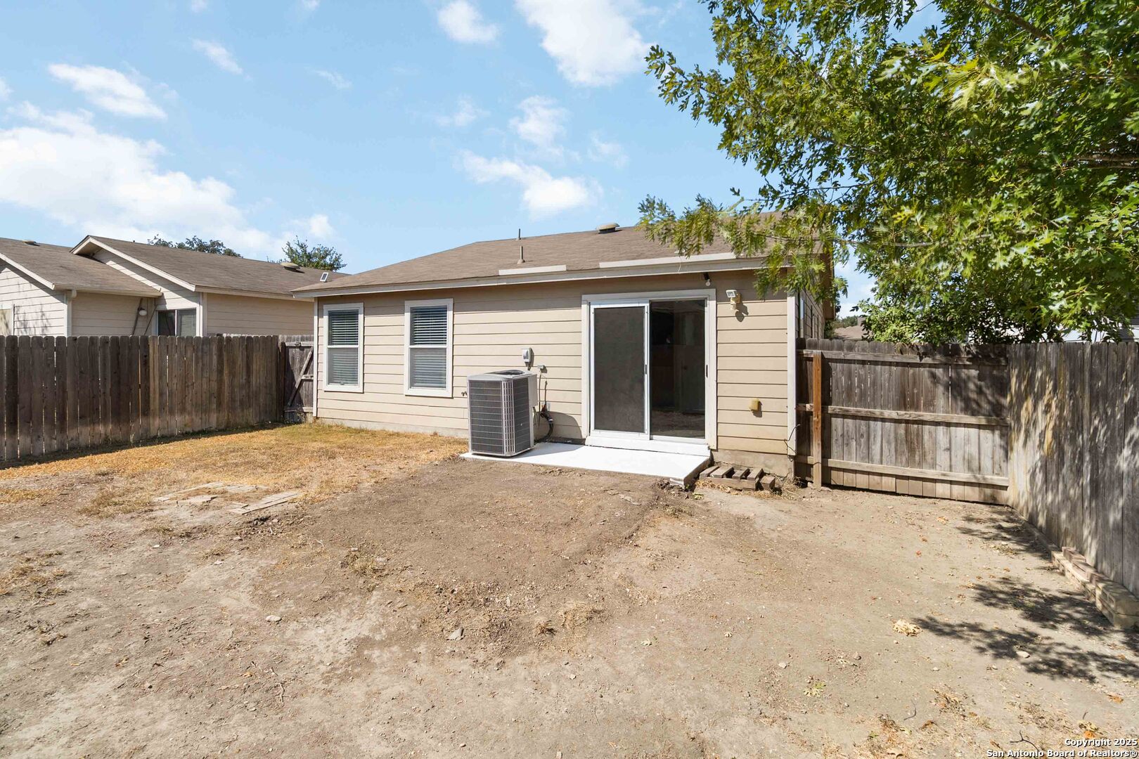 9906 Barhill Bay