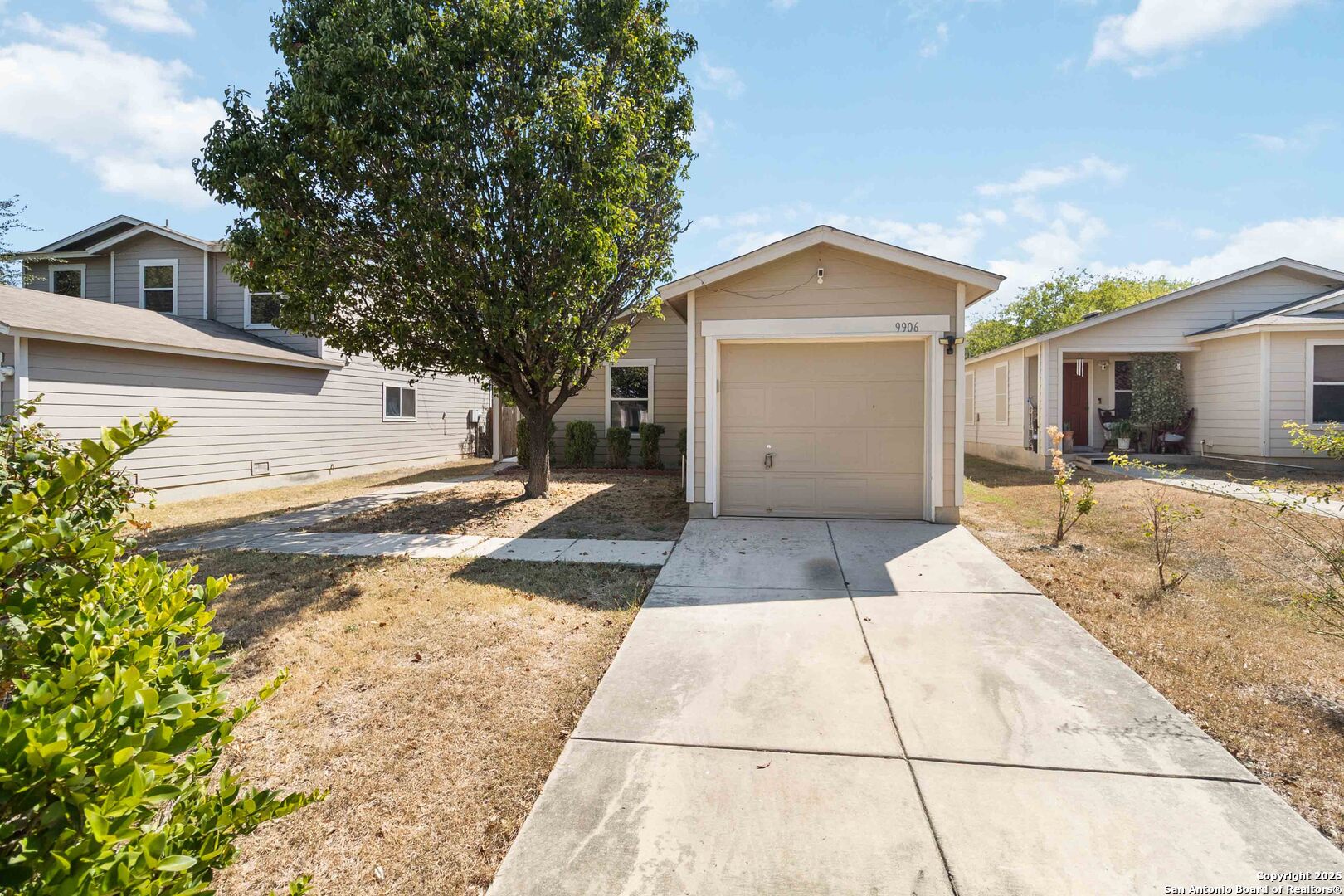 9906 Barhill Bay