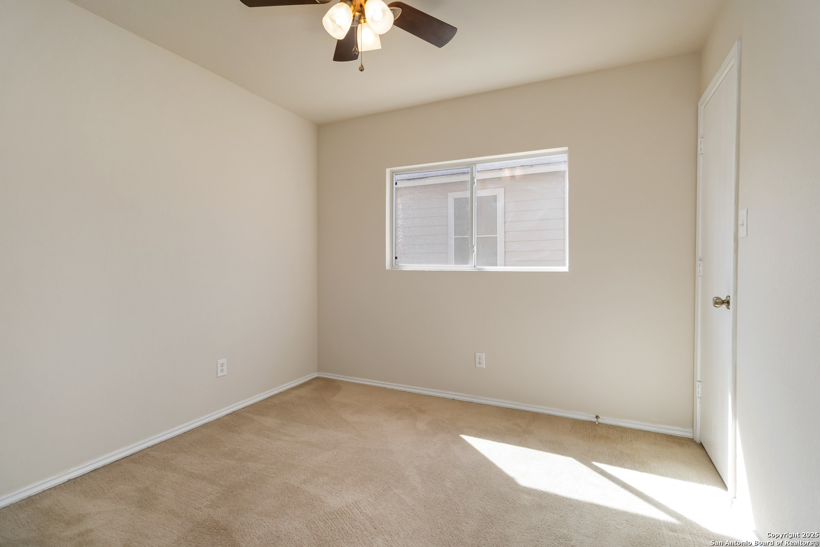 9906 Barhill Bay