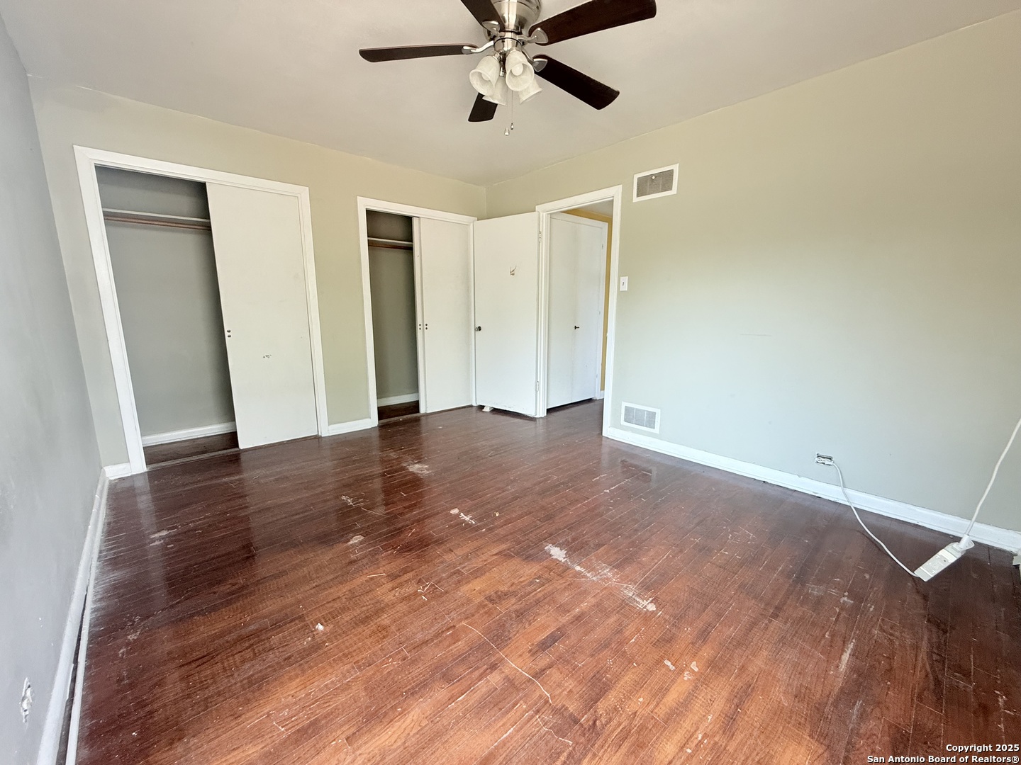 607 Blakeley Dr
