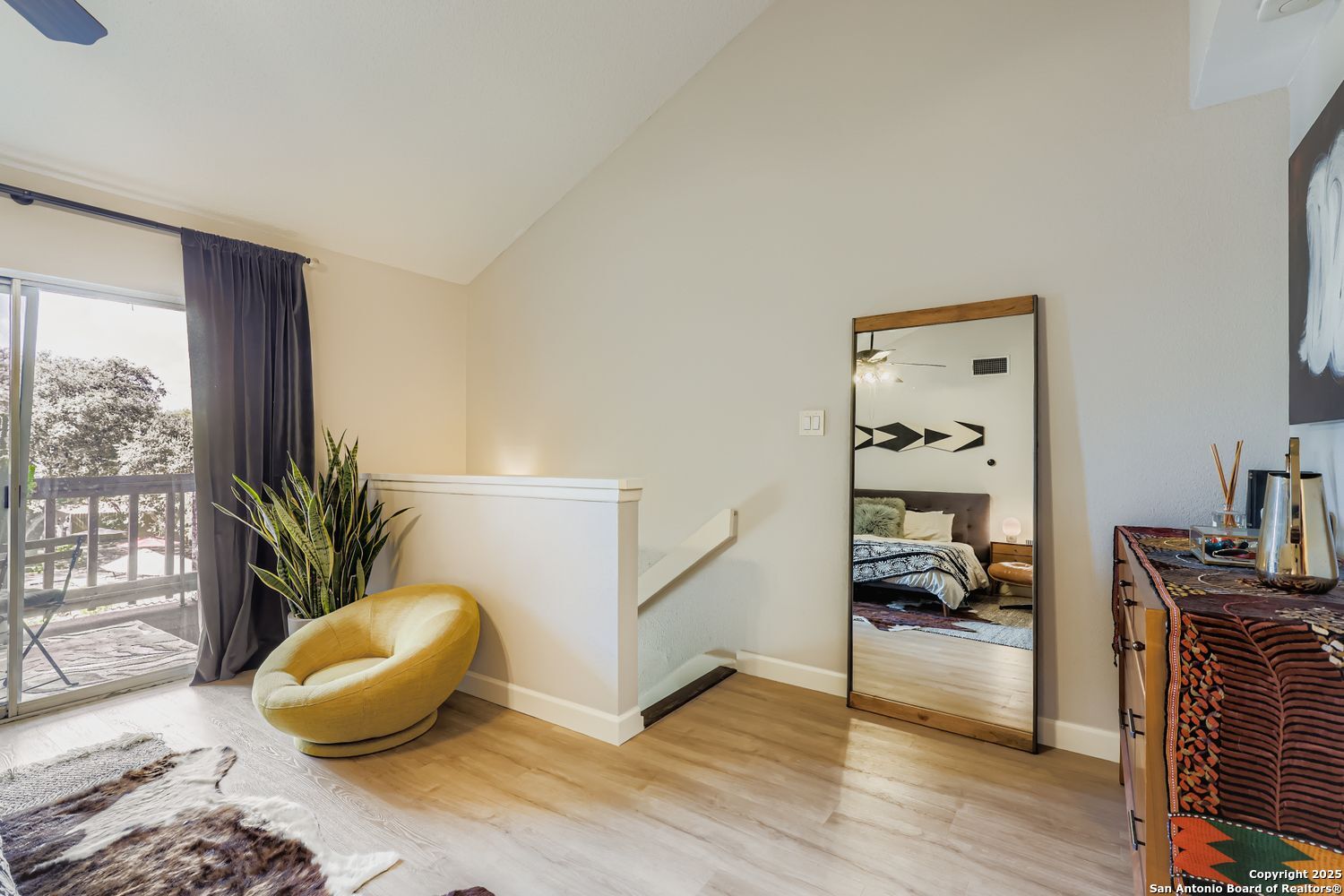 10527 Perrin Beitel A212