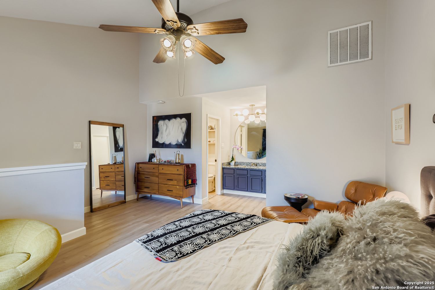 10527 Perrin Beitel A212