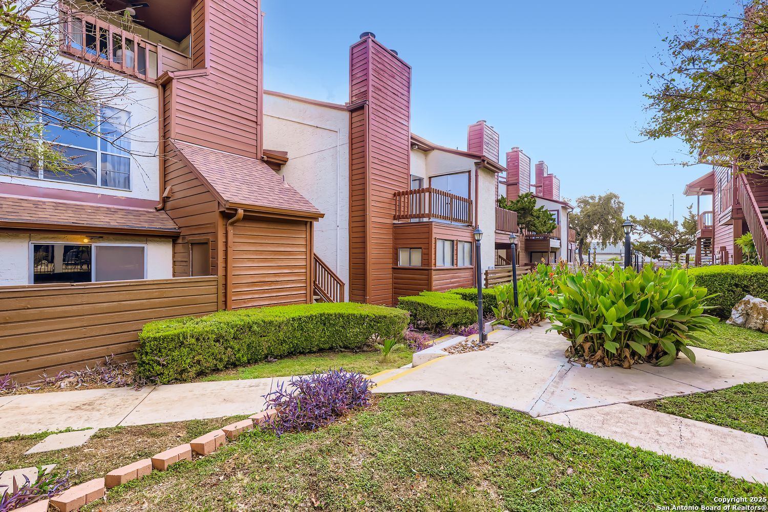 10527 Perrin Beitel A212