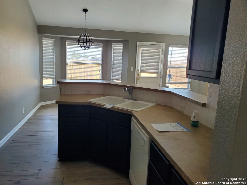 8411 Favero Cove