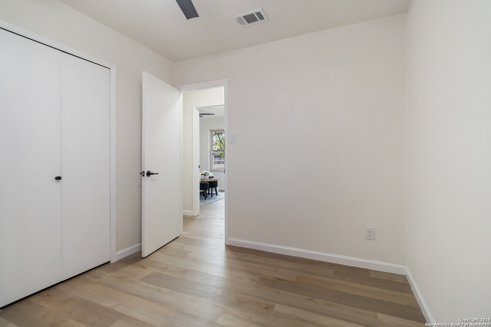 5435 Greyrock