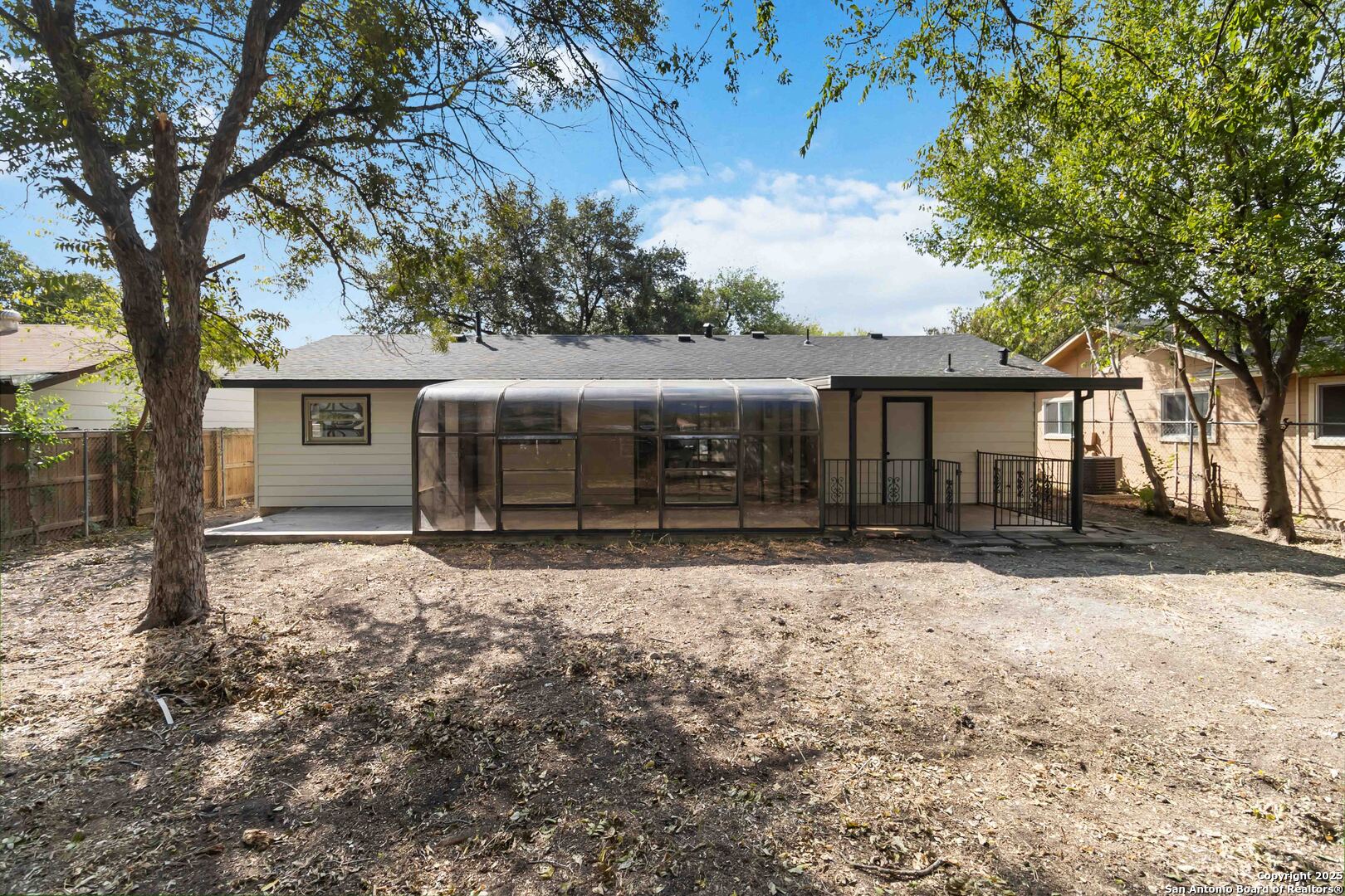 5435 Greyrock