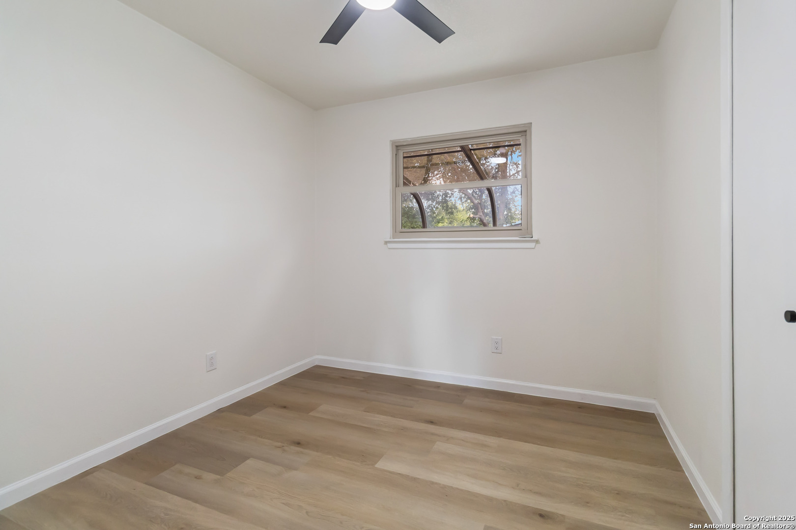 5435 Greyrock