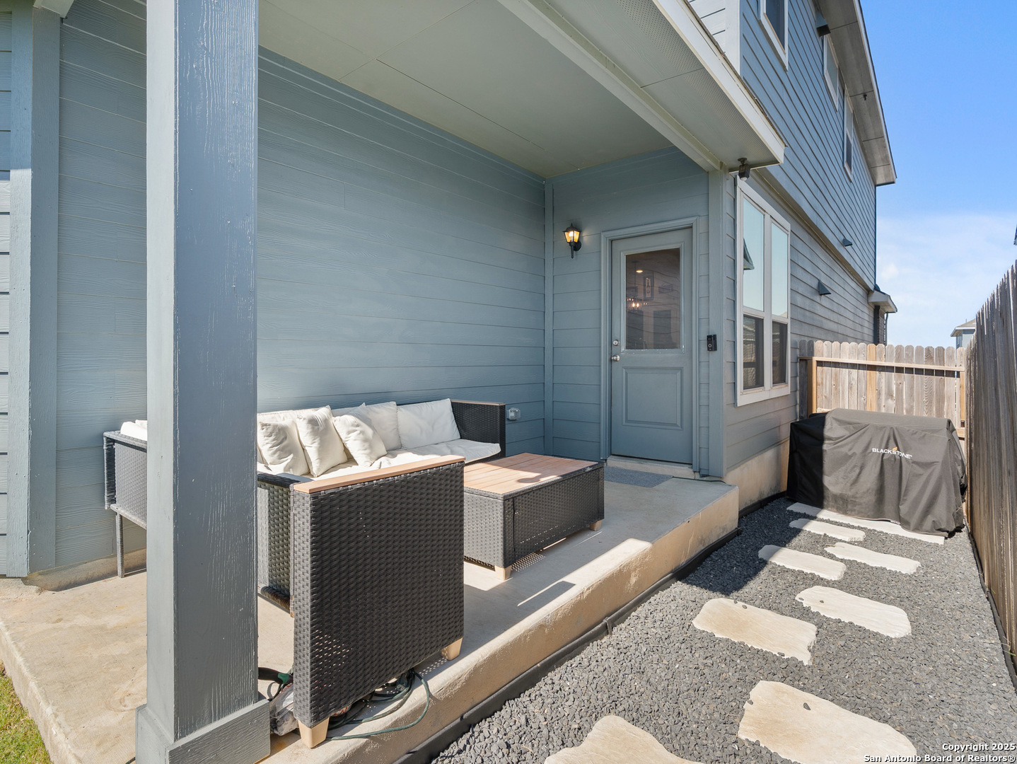 9110 Devils River